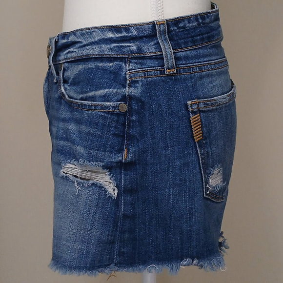 PAIGE Y2K Distressed Thrashed Daryn Denim Shorts Blue Size 28 - Picture 4 of 9